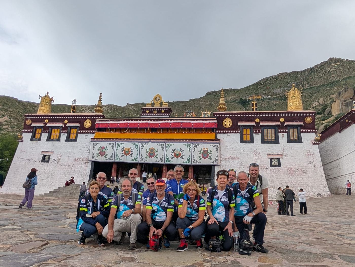Lhasa to Kathmandu bike trek photo 3