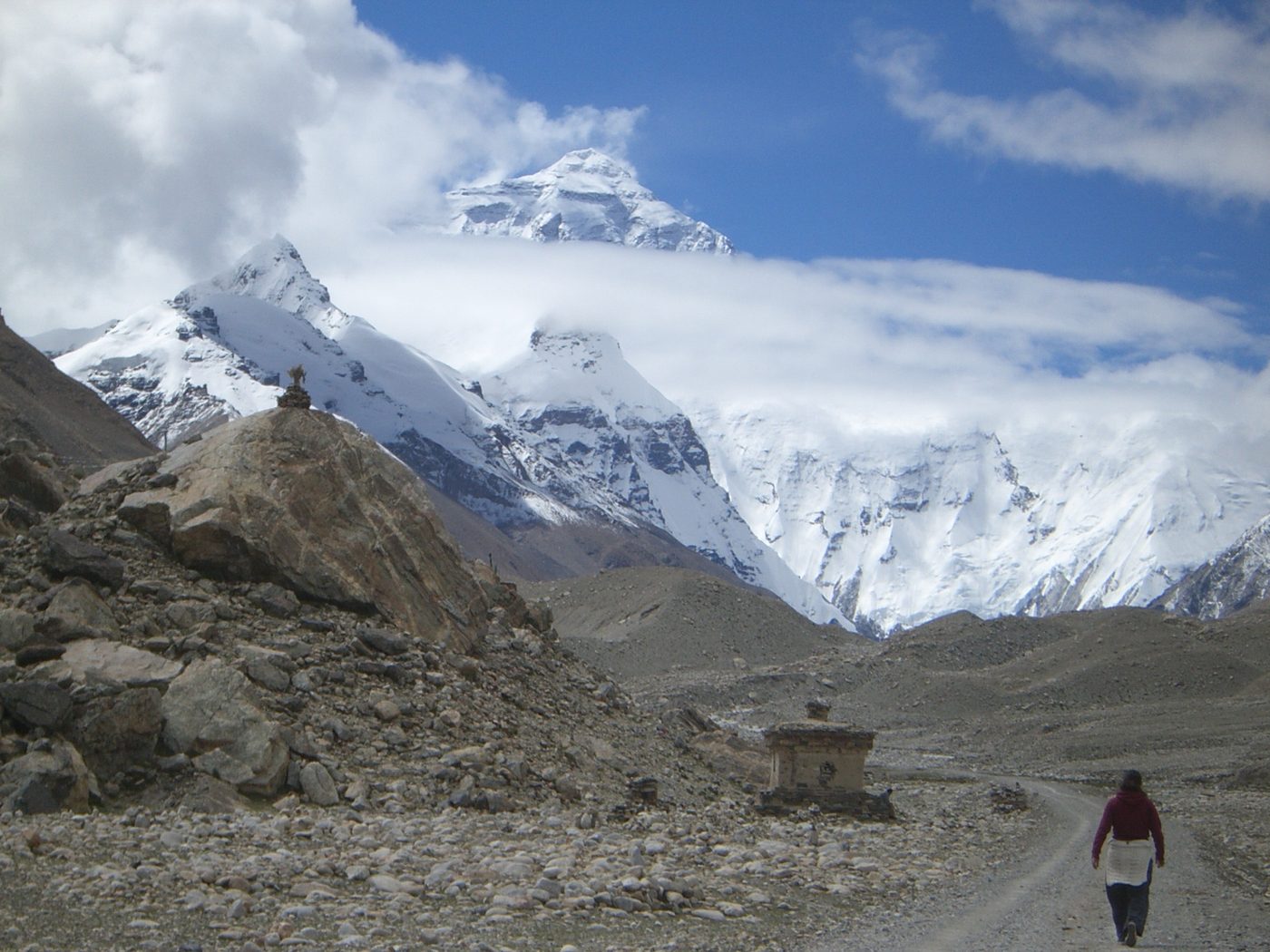 Lhasa to Kathmandu bike trek photo 11