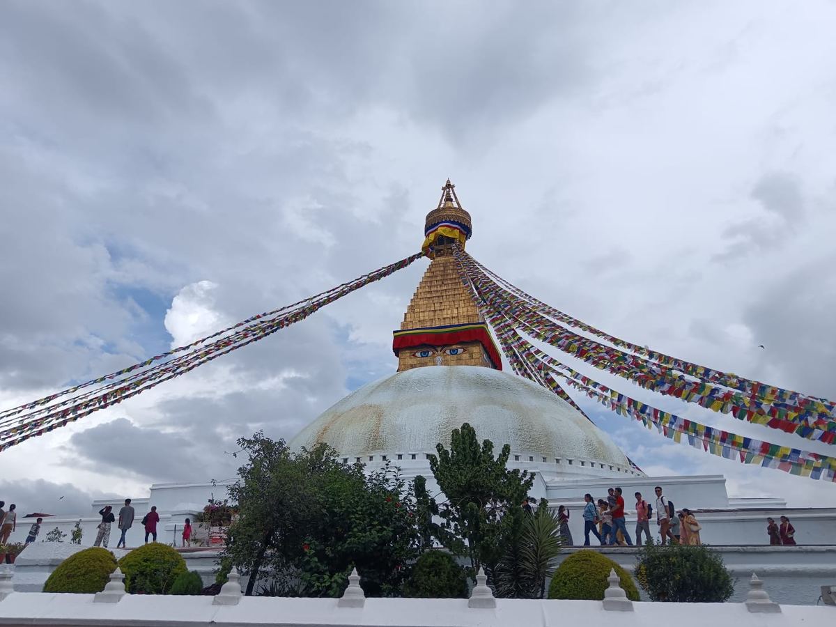 Lhasa to Kathmandu bike trek photo 13