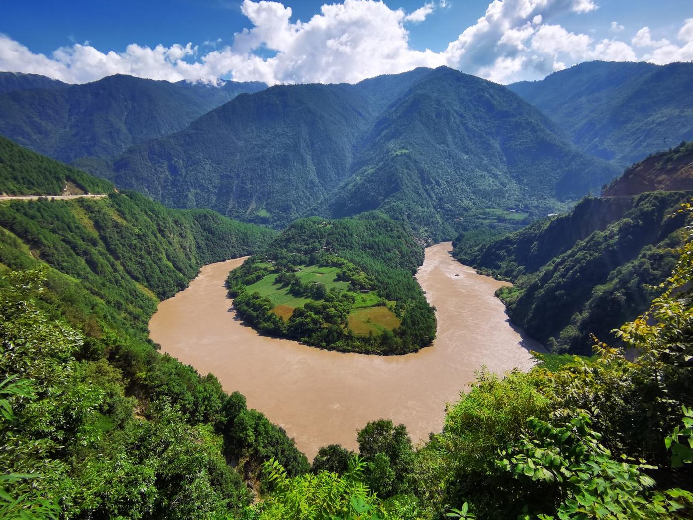 The Salween's First Bend